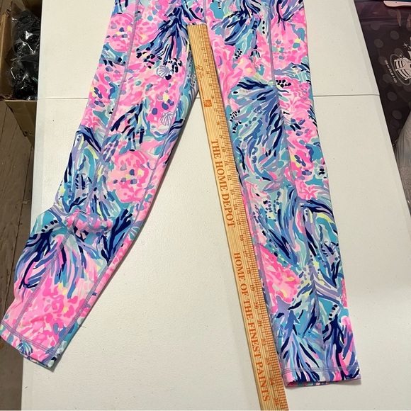 Lilly Pulitzer Luxletic Leggings XS Pink Blue Print Q - Picture 9 of 12